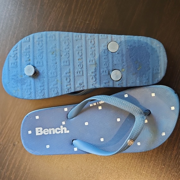 Boys Bench flip-flops - Picture 2 of 2